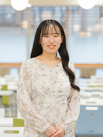 山根早貴さん360×480