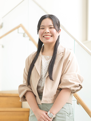 板垣日向さん360×480