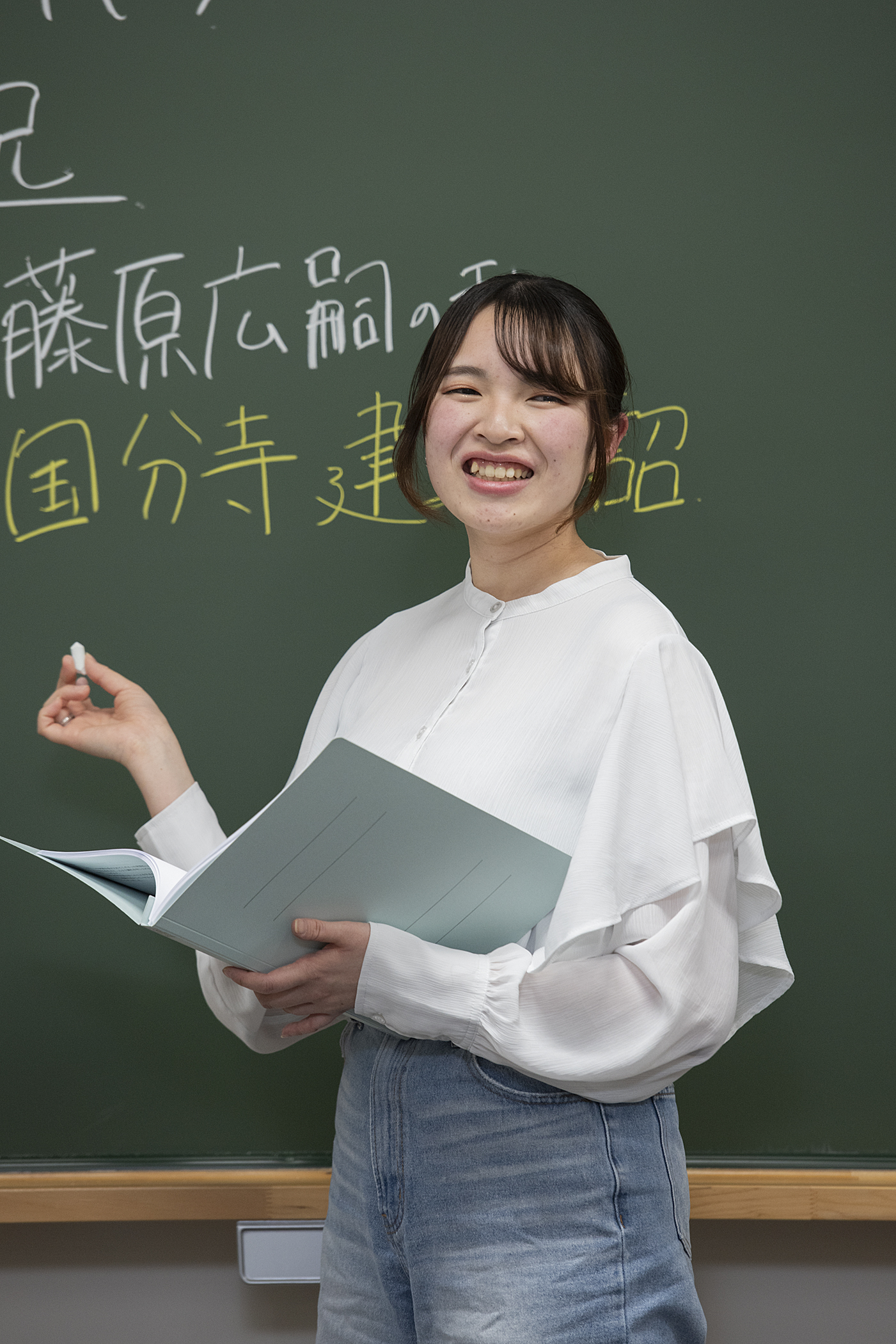 歴史学科_萩原舞さん