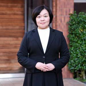 鈴木織恵先生