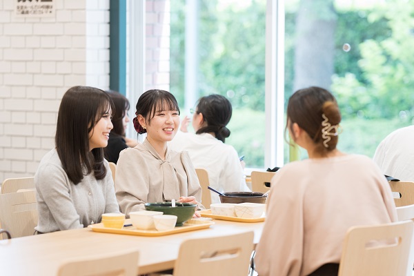 昼食