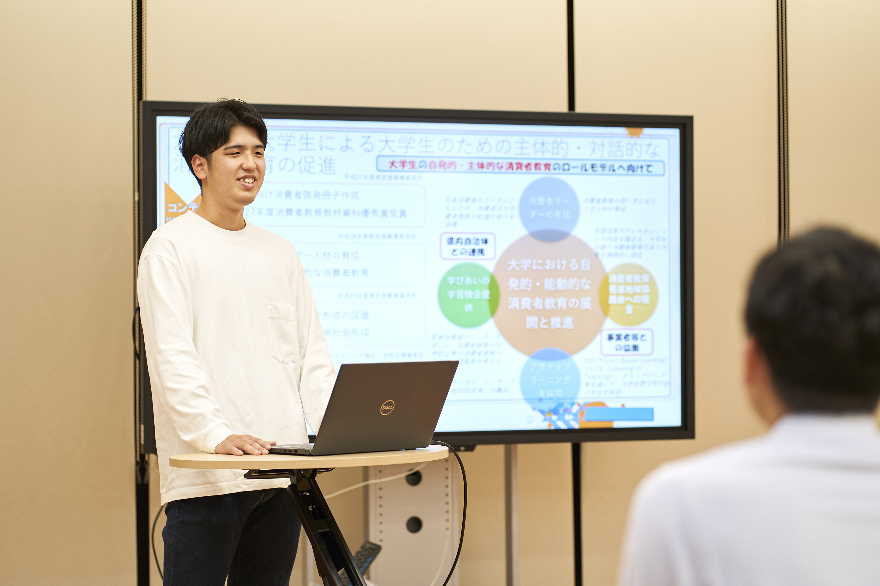 2023大学案内 学科扉 コミュニティ政策学科 松本さん