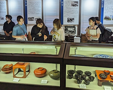 写真13、地域理解実習Ⅲ(笠間市立歴史民俗資料館の見学)