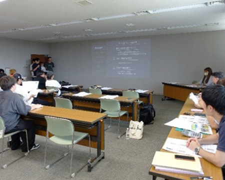 写真5、地域理解実習Ⅵ(三芳町・三芳町役場での発表会)