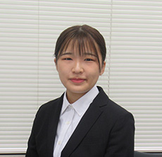 小学校 土田 理子(つちだ りこ)左