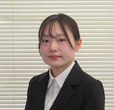 養護教諭 石川 優羽(いしかわ ゆうは)