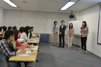 「学生時代にやっておいたほうがいいこと」「仕事のやりがい」など、社員４人が率直に語ってくれた