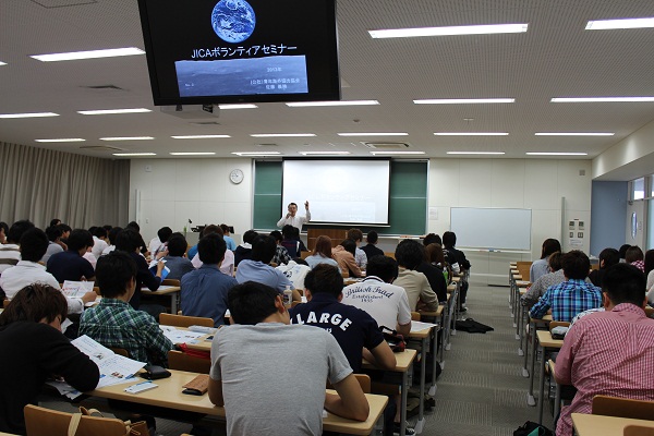 佐藤課長のお話の様子