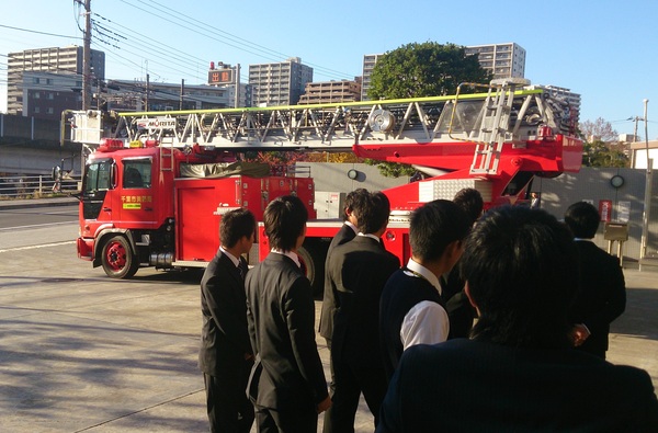 消防車両の見学その2