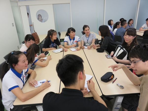 EPA経済連携協定に基づくベトナム人介護福祉士候補者との国際交流